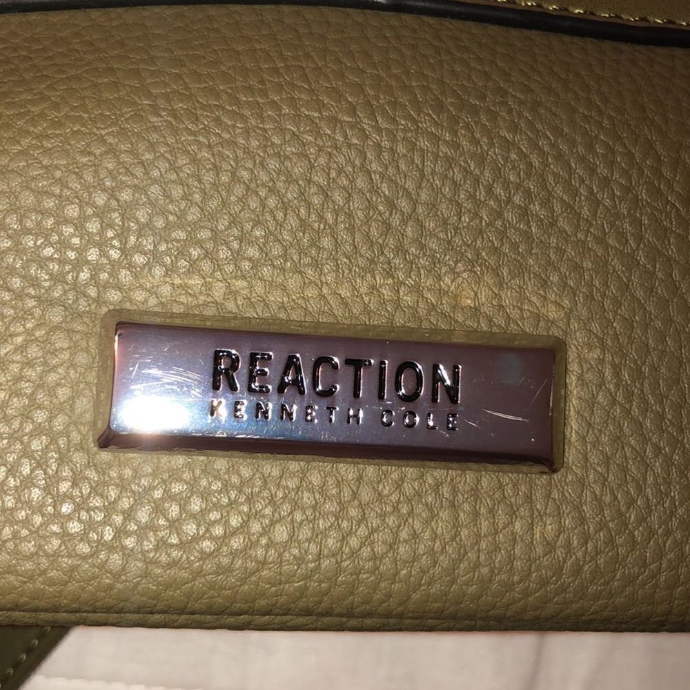 Kenneth Cole Reaction Camo Cactus Olive Green Faux Leather Crossbody Purse - Picture 9 of 16